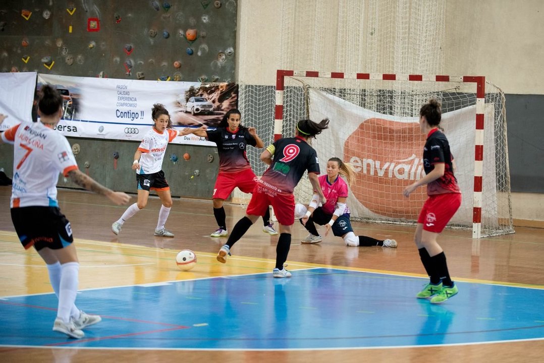 OURENSE (PAVILLÓN OS REMEDIOS). 14/09/2019. OURENSE. Partido de fútbol sala femenino entre el Envialia y el Leganés. FOTO: ÓSCAR PINAL
