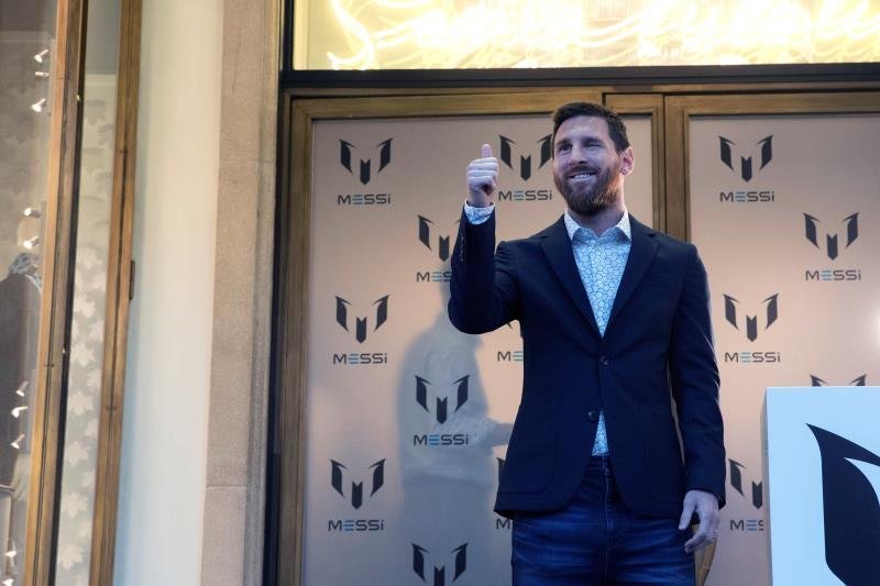 El jugador argentino del Barcelona Lionel Messi durante la presentación de la colección de ropa que lleva su nombre