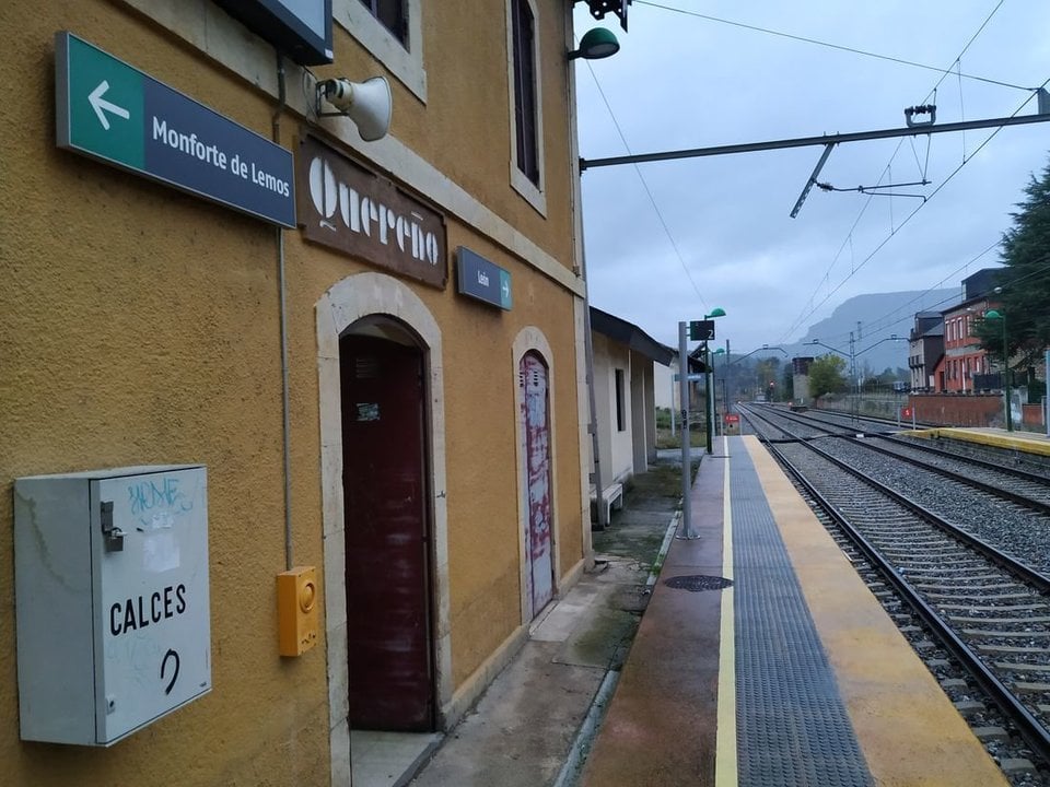 Estación de Quereño, en el Concello de Rubiá. (Foto: J. C.)
