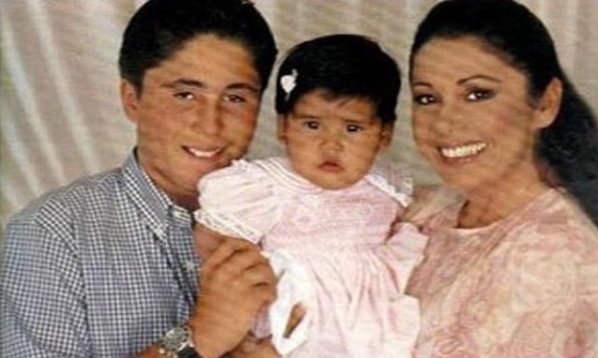 Kiko Rivera, su hermana Chabelita y su madre Isabel Pantoja.