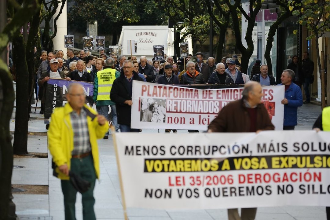 Ourense. 13/11/2019. Manifestación de Emigrantes Retornados por las calles de Ourense.
Foto: Xesús Fariñas