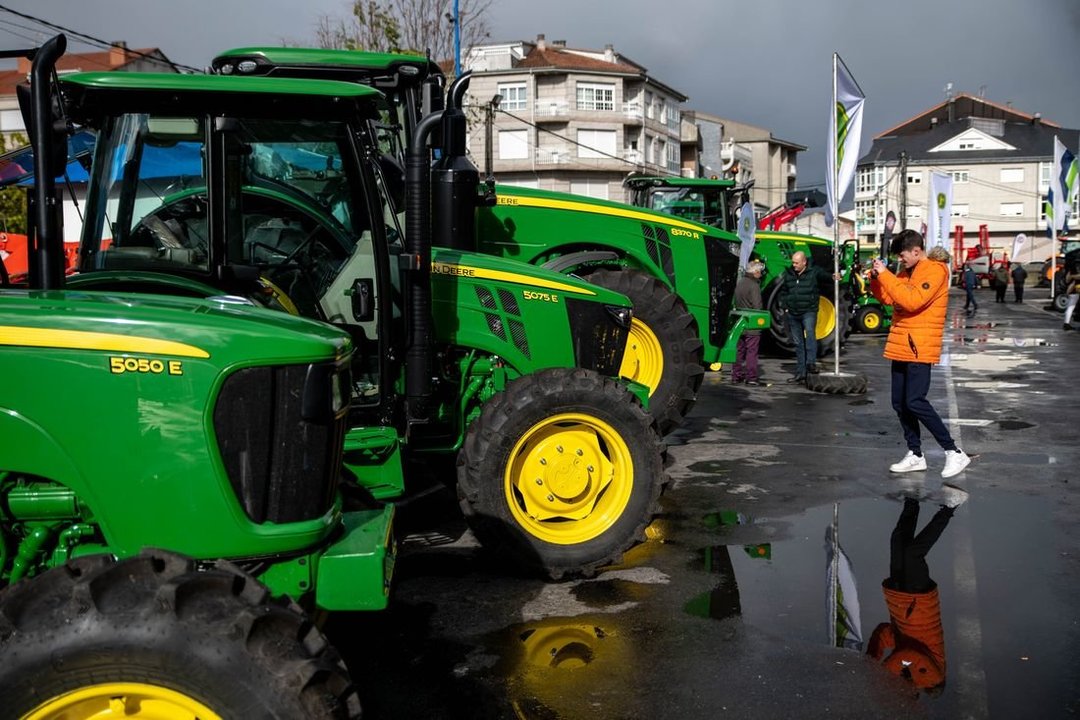 XINZO DE LIMIA (PARQUE DO TOURAL). 21/11/2019. OURENSE. Inauguración oficial de la Feria de Maquinaria Agrícola que expondrá los últimos modelos y novedades del sector. FOTO: ÓSCAR PINAL