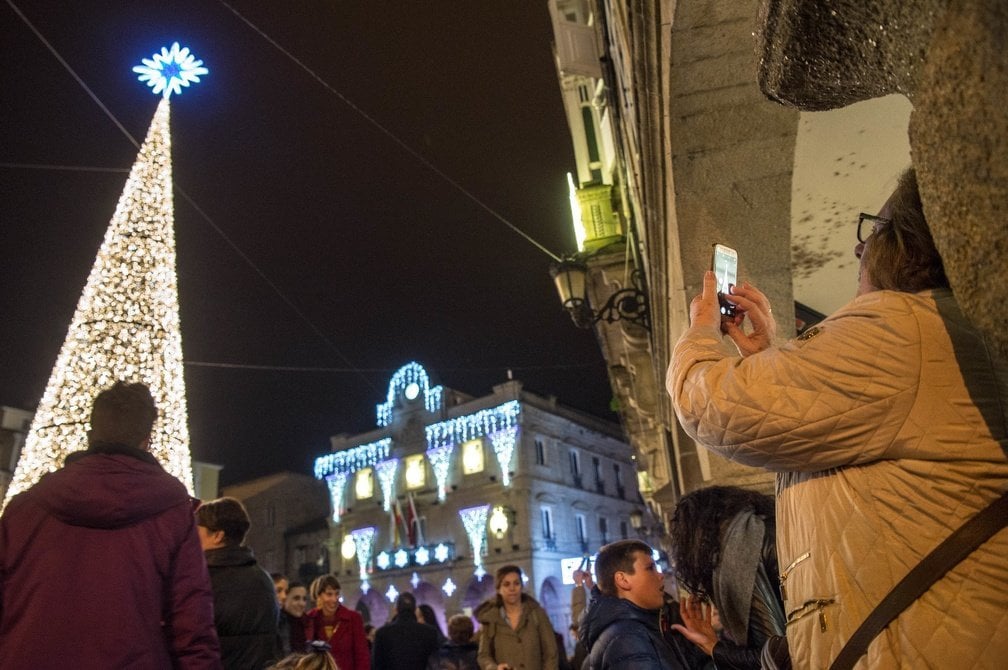 Luces de navidad en Ourense, el pasado año (ÓSCAR PINAL).