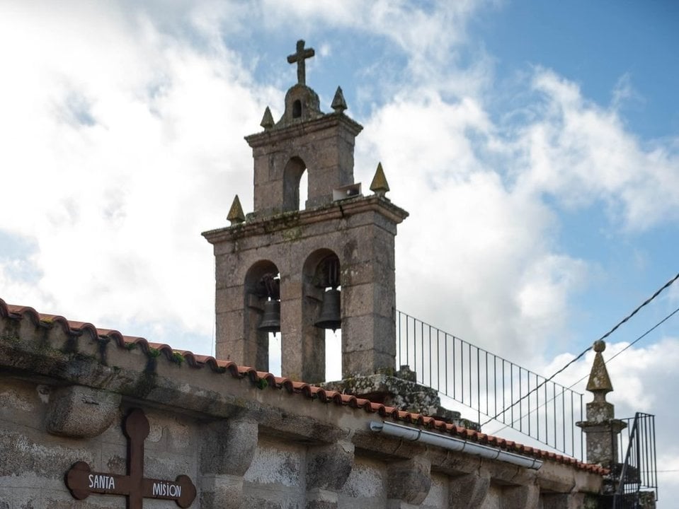 Exterior de la iglesia de Santa Baia, en Allariz. (Foto: Óscar Pinal)