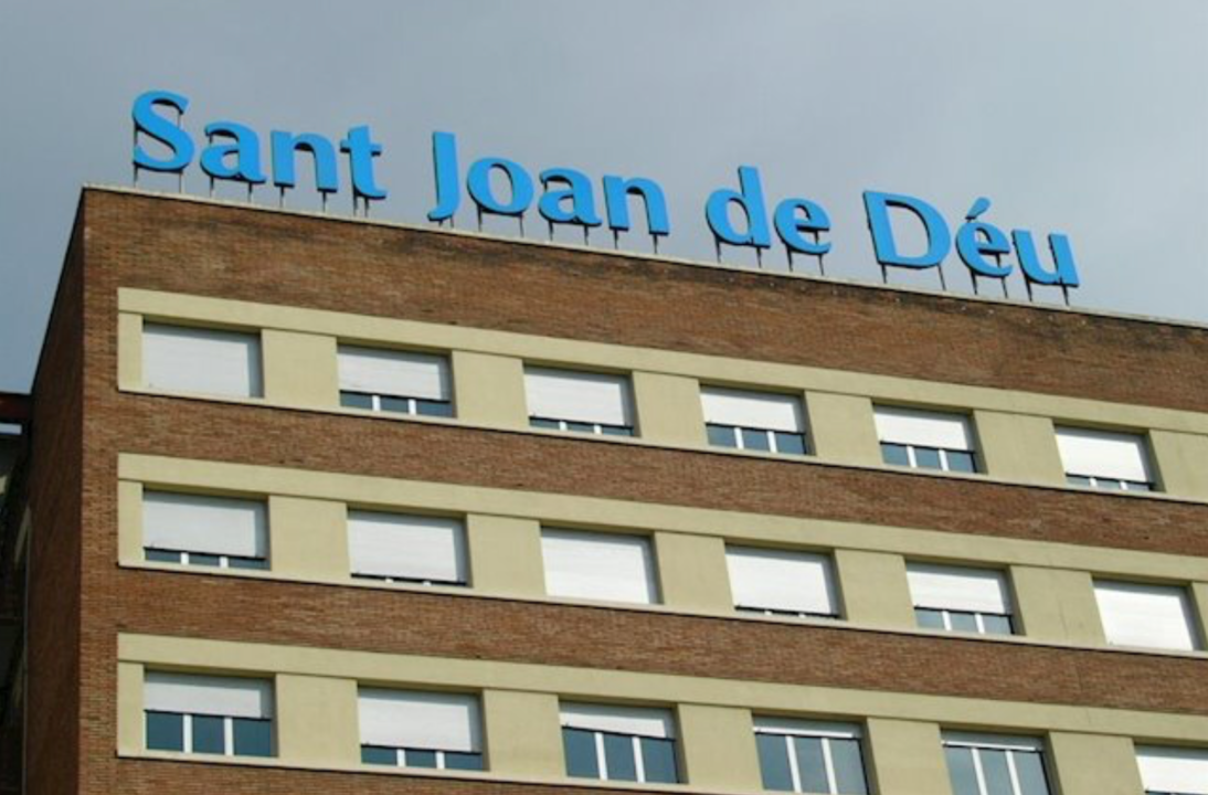 Fachada Del Hospital Sant Joan De Déu, en Esplugues De Llobregat (Barcelona) - HOSPITAL SANT JOAN DE DÉU