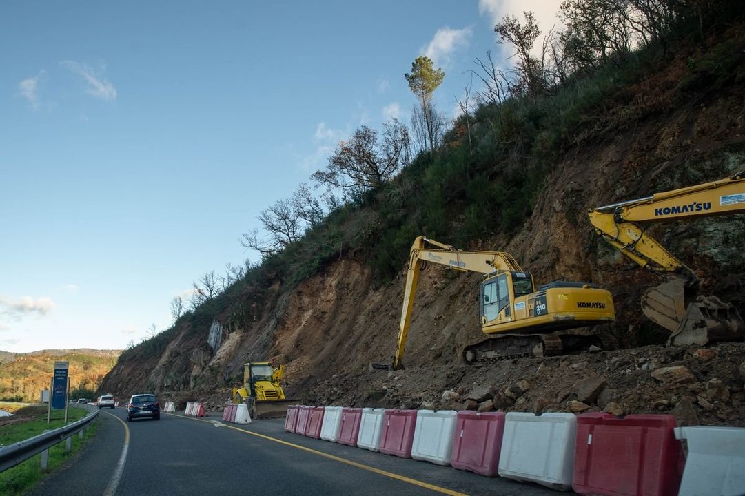 O PEREIRO DE AGUIAR (ESTRADA N-120). 01/12/2019. OURENSE. Vista de las obras en la carretera N-120. FOTO: ÓSCAR PINAL
