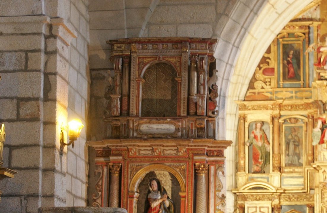 Interior del santuario de Os Remedios en Verín.