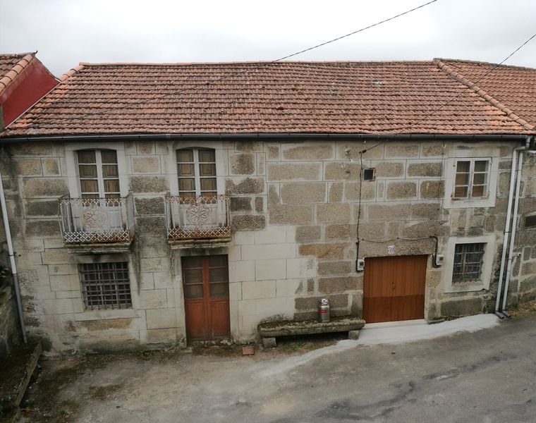 La casa natal del escritor limiano Antón Tovar en la aldea de A Pereira, en Rairiz de Veiga.