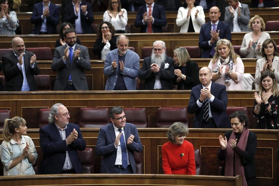 Diputados socialistas en el Congreso (EFE).