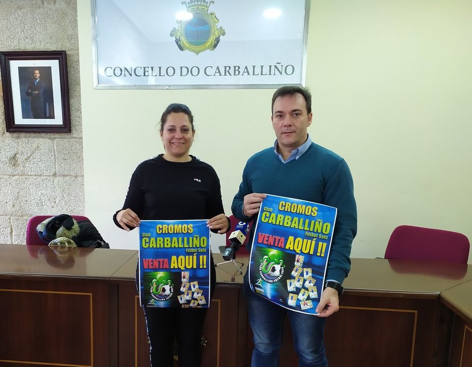 Silvia Baranda e José Manuel Vázquez, onte no salón de plenos do Concello do Carballiño. (Foto: C. R.)