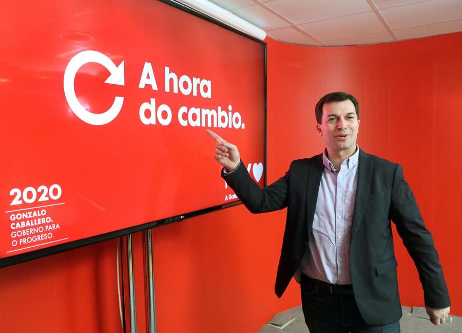 Gonzalo Caballero presenta el lema de la campaña socialista.