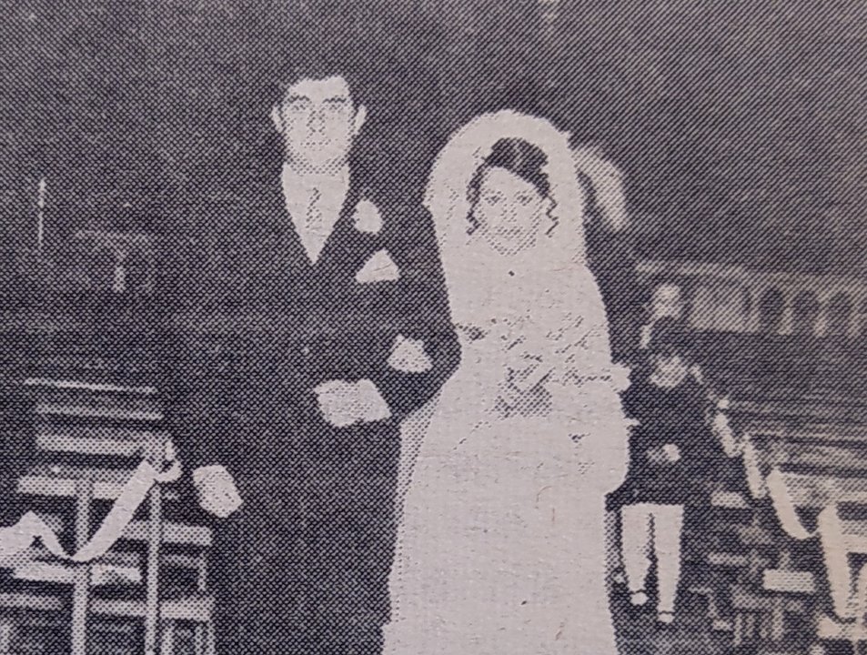 Enlace matrimonial entre José Antonio Conde Taboada y María del Carmen Casas Justo.