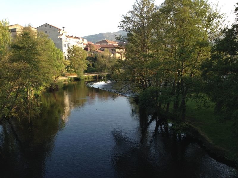 O río Arnoia, en Allariz.