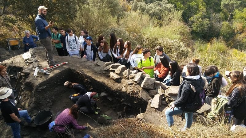 Visita que en noviembre de 2019 hizo un grupo de estudiantes al yacimiento arqueológico romano.