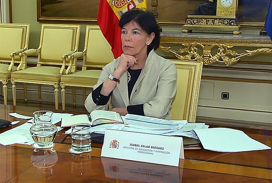 La ministra Isabel Celáa (EFE).