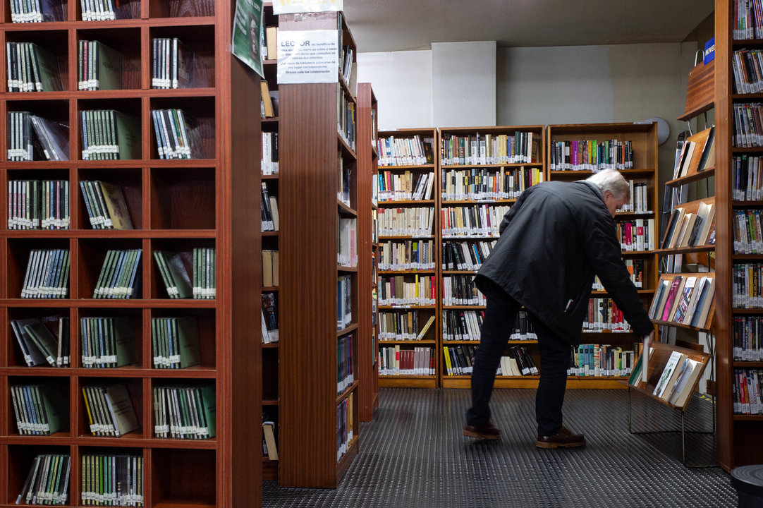 
OURENSE (BIBLIOTECA NODAL). 02/11/2019. OURENSE. La Biblioteca Nodal cierra sus puertas para abrirlas en San Francisco en diciembre. Tras 41 años, lectores y trabajadores se despiden del edificio. FOTO: ÓSCAR PINAL