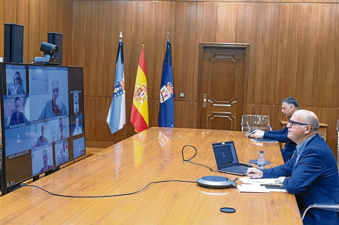 Videoconferencia Manuel Baltar (Presidente Deputación Ourense) co Consello Asesor de deportes da Provincia de Ouresne, acompañado polo Asesor de Deporte da Deputación Ourense Bernardino González;