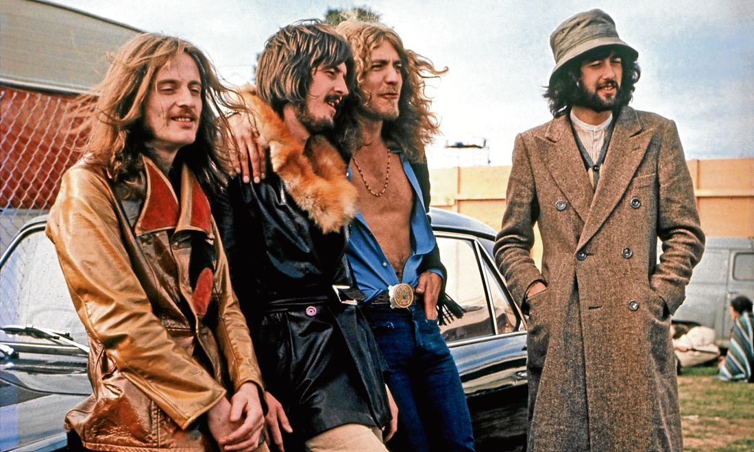 Los miembros de Led Zeppelin en el backstage del festival de Bath en 1970.