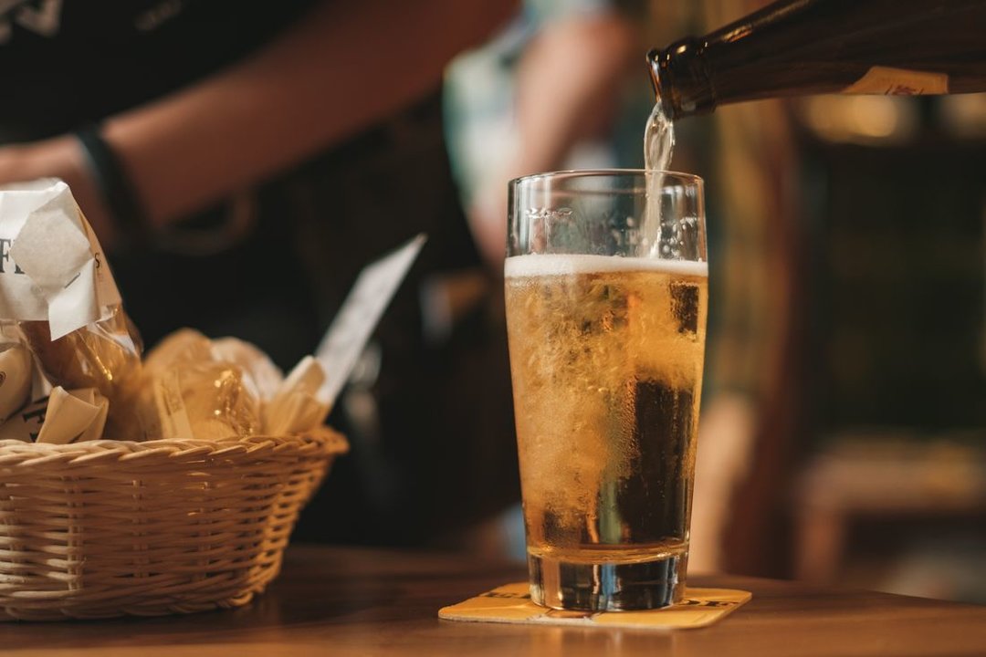 Los visitantes degustarán las distintas cervezas de Estrella Galicia. FOTO: Mega