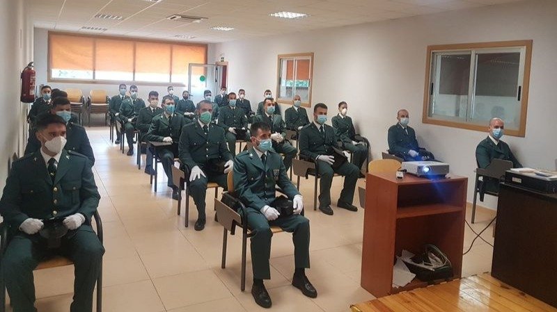Los nuevos guardias civiles, durante su presentación en el salón de actos de la Comandancia.