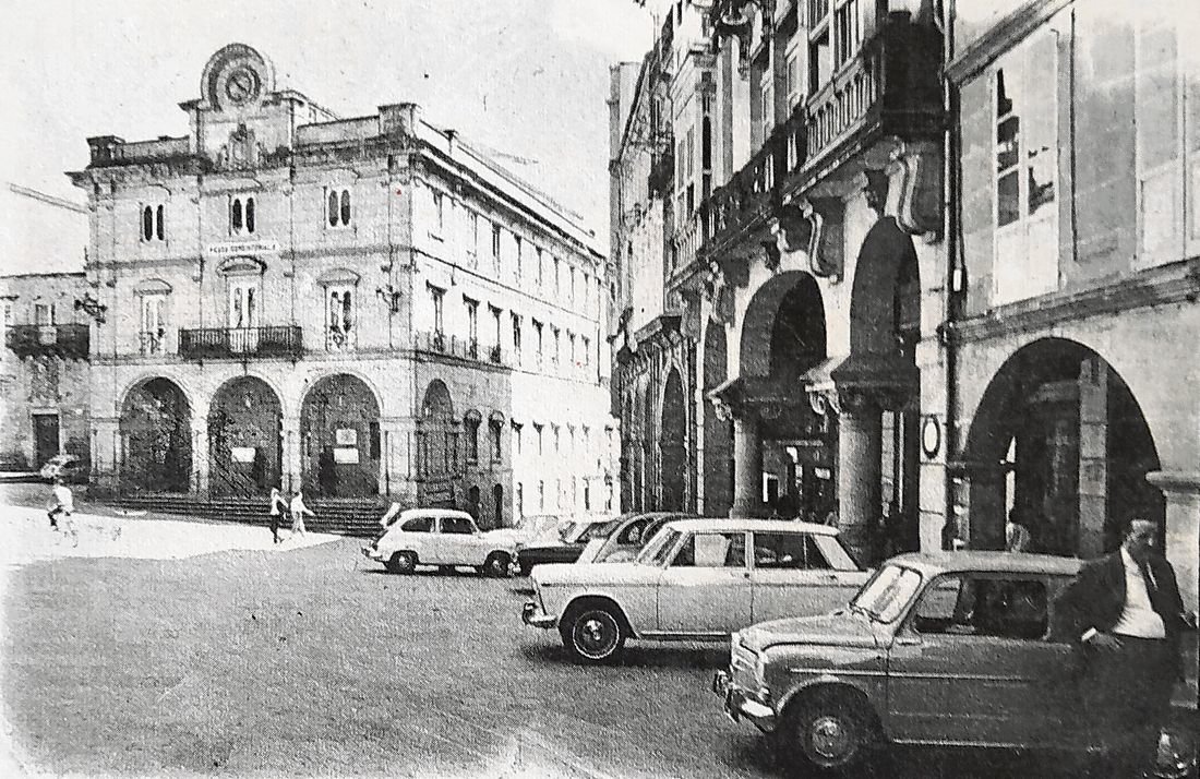 La Plaza Mayor estrena zona azul, en 1970.