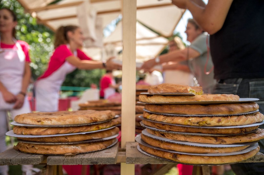 ALLARIZ (CAMPO DE VILANOVA). 19/08/2018. OURENSE. Festa da empanada en Allariz. FOTO: ÓSCAR PINAL.