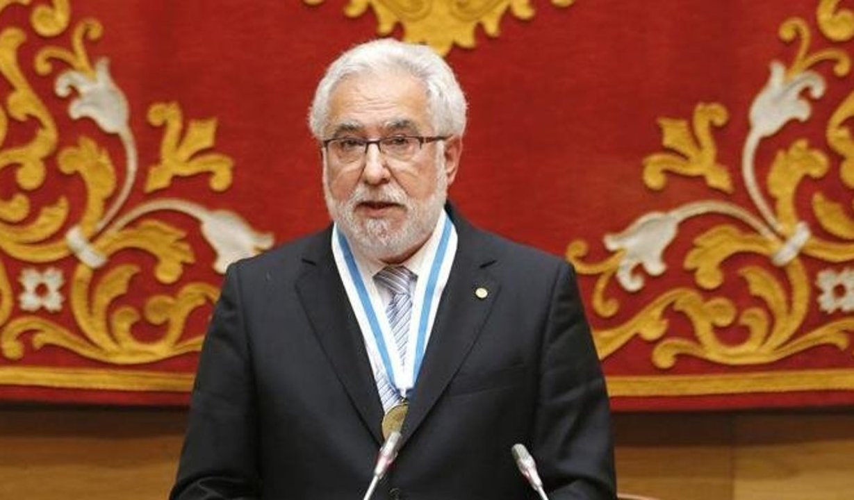 Miguel Santalices