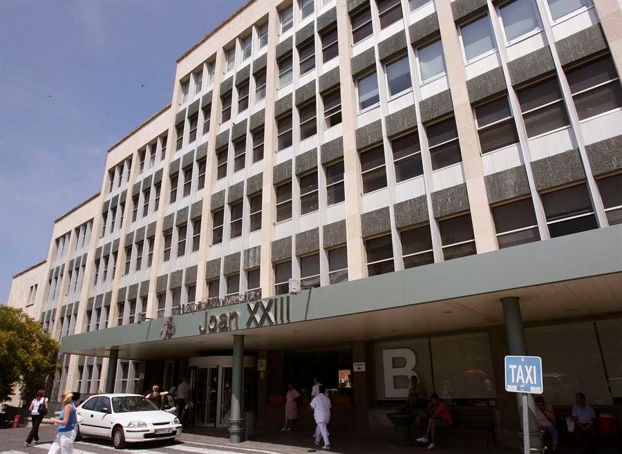 El hospital en el que falleció la menor en Tarragona (EFE).