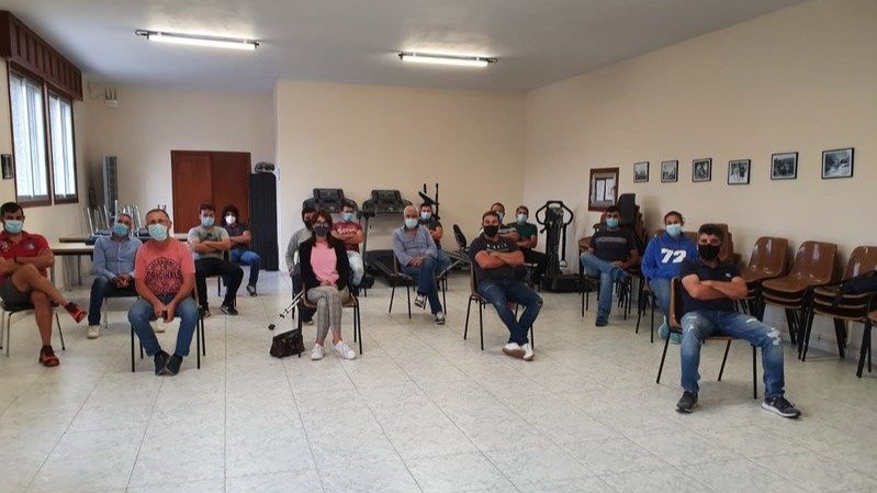 La reunión tuvo lugar en el Salón de Actos del Concello de Vilar de Barrio.