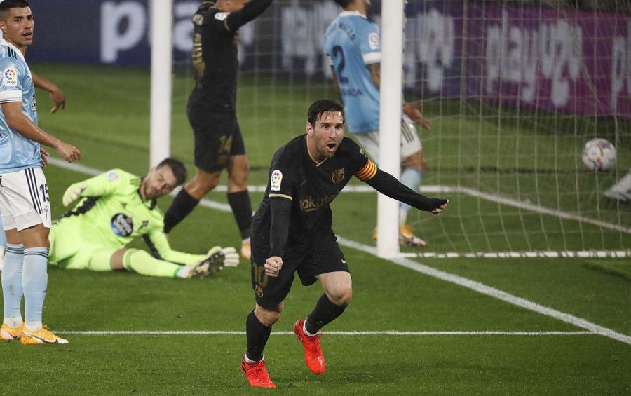 Messi celebra su gol ante el Celta (EFE).