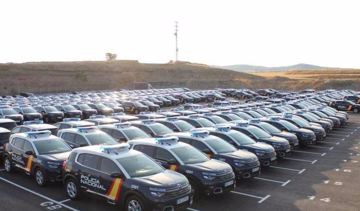 El Cuerpo Nacional de Policía renueva su flota con más de 1.550 vehículos del Grupo PSA