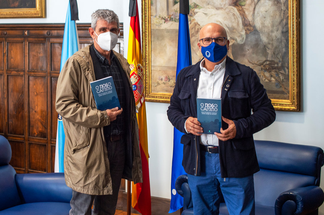 Reunión Manuel Baltar (Presidente da Deputación Ourense) con Moncho Conde-Corbal.