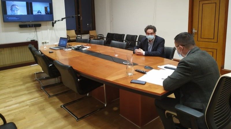 Manuel Conde y José González, durante su reunión.