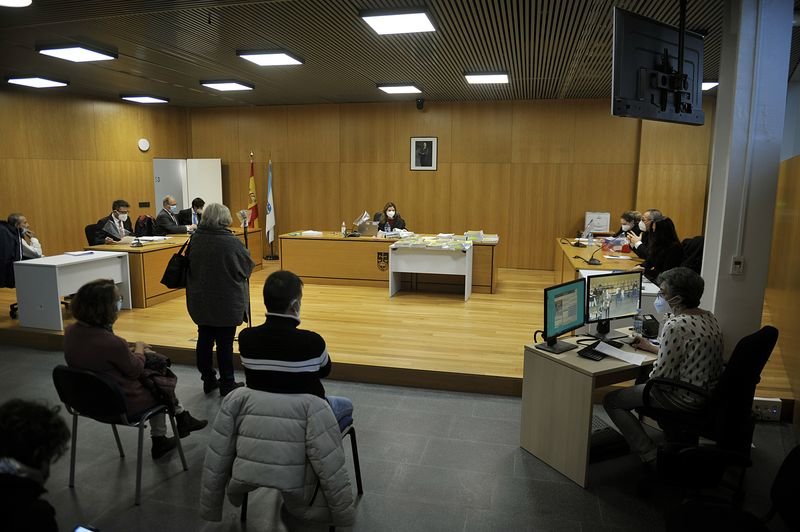 El juicio lleva varias sesiones con las declaraciones de los trabajadores o exempleados.