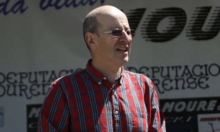 Carlos Moure, en el stand de una de las pruebas ciclistas en las que es el máximo responsable organizativo (XESÚS FARIÑAS).