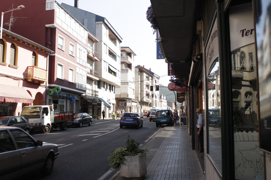 Calle del casco urbano de A Rúa.