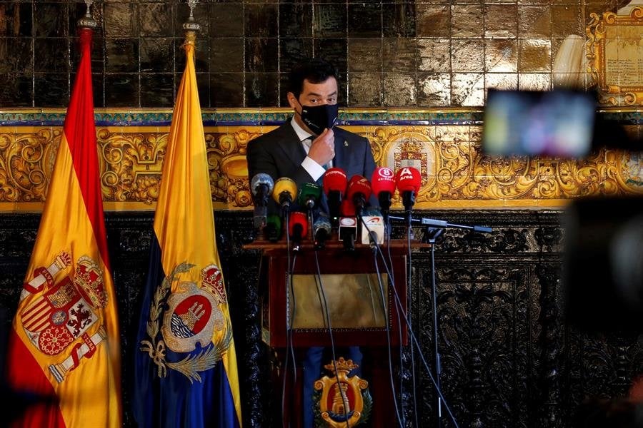 El presidente de Andalucía, en rueda de prensa (EFE).