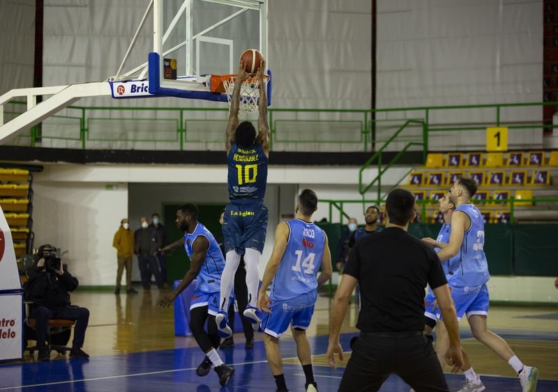 Ourense. 13/02/2021. Partido de Basket de Leb Oro entre el Cob y el Breogán con victoria final del Cob.
Foto: Xesús Fariñas