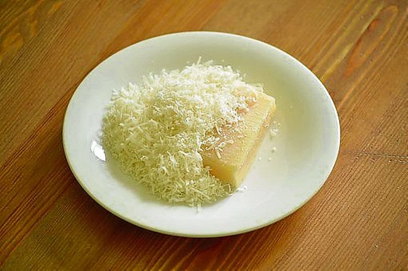 Los quesos curados tipo Gruyére, Idiazábal o Parmigiano tienen poca o ninguna lactosa y por ello son más fáciles de digerir.