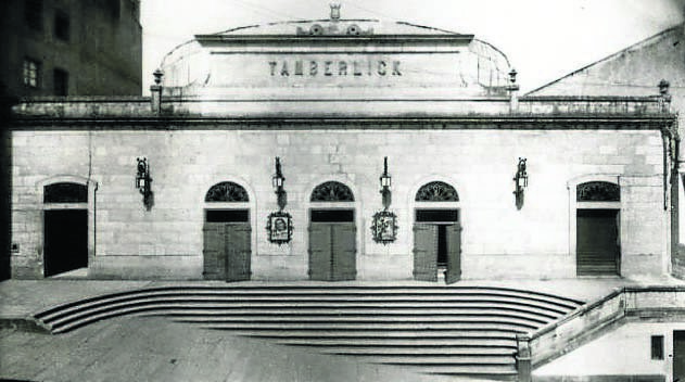 Fachada del Teatro Circo Tamberlick, en Vigo.
