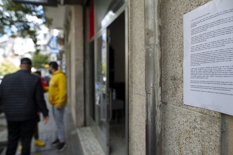 Ourense 14/4/21
Cartas antirracistas en la calle Jesús Soria

Fotos Martiño Pinal

proveedor La Región