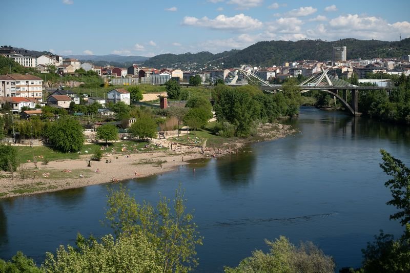 OURENSE (TERMAS DA CHAVASQUEIRA). 15/04/2021. OURENSE. Imaxes do bo tempo que acompaña á cidade de Ourense. FOTO: ÓSCAR PINAL
