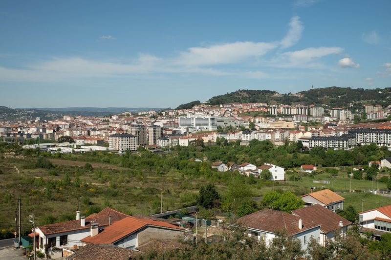 OURENSE (HOTEL SAN ROSENDO). 15/04/2021. OURENSE. Imaxes do bo tempo que acompaña á cidade de Ourense. FOTO: ÓSCAR PINAL
