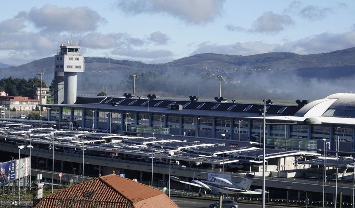 l aeropuerto de Peinador contará con ocho destinos directos en su oferta estival (A.D.).