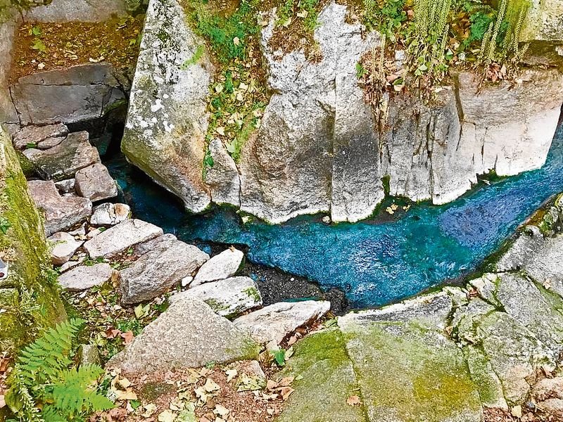 El manantial de aguas termales y mineromedicinales de Brués, en el municipio de Boborás.