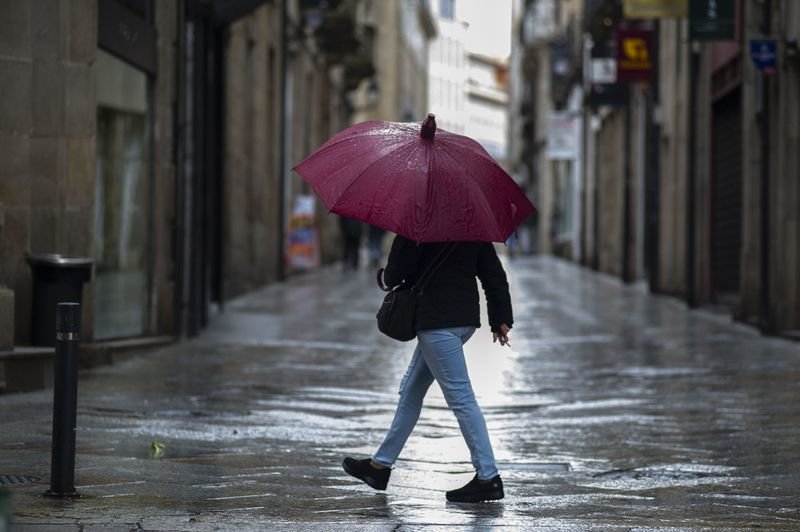 Ourense 9/5/21
Día con lluvias intermitentes en la ciudad

Fotos Martiño Pinal