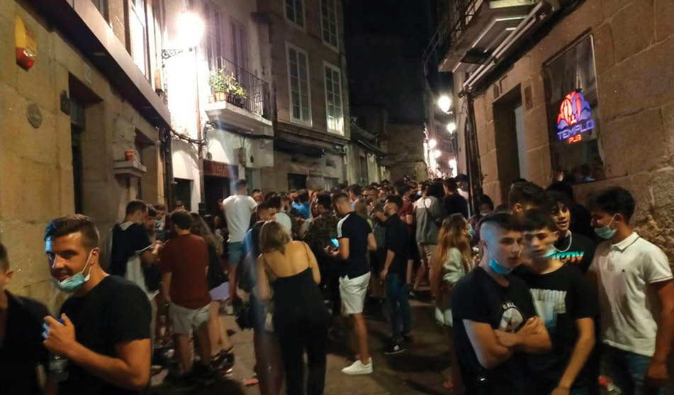 Imagen de la calle Pizarro, una noche del pasado mes de julio.