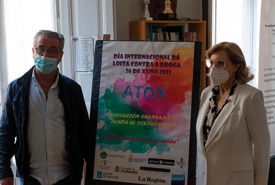 Leto Cid, director de programas de Atox, y Zayda Varela, presidenta de la asociación, ayer.