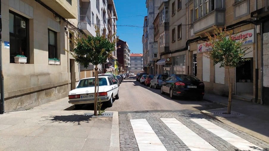 La calle Castor Elices está en pleno casco urbano de Celanova.