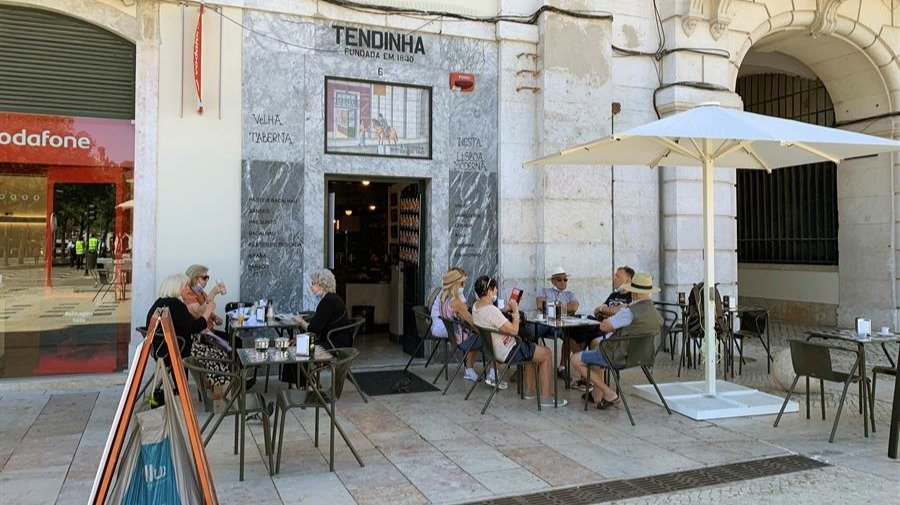 Un local hostelero en Lisboa (EFE).